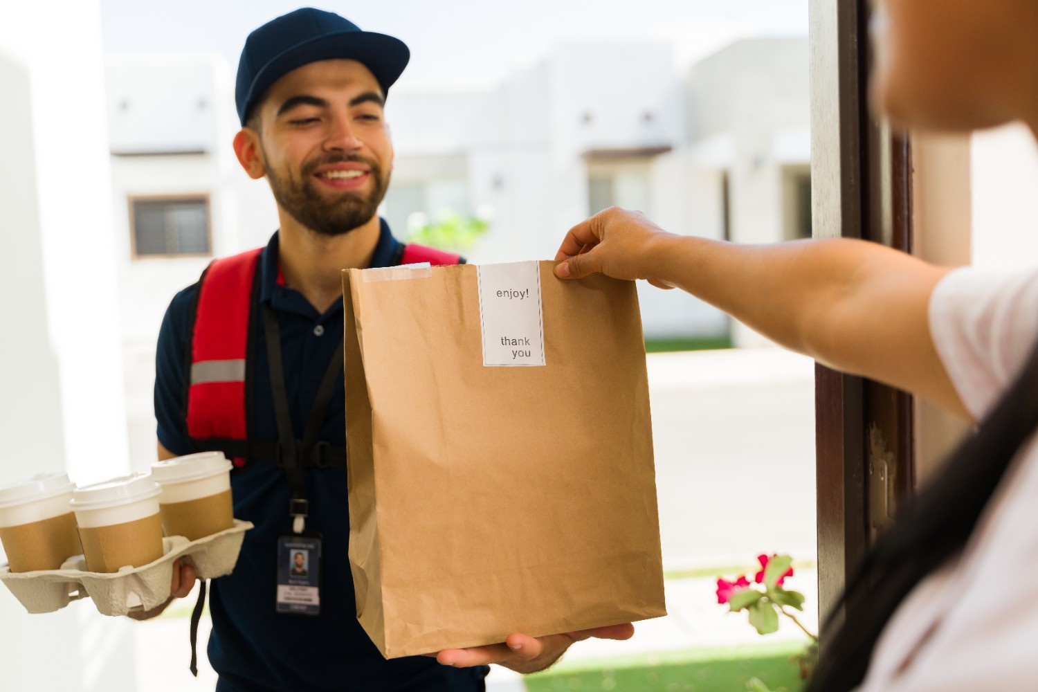 Kout Food Group Reduces Average Delivery Time by 20% Using AI-Powered Driver Management & Business Intelligence
