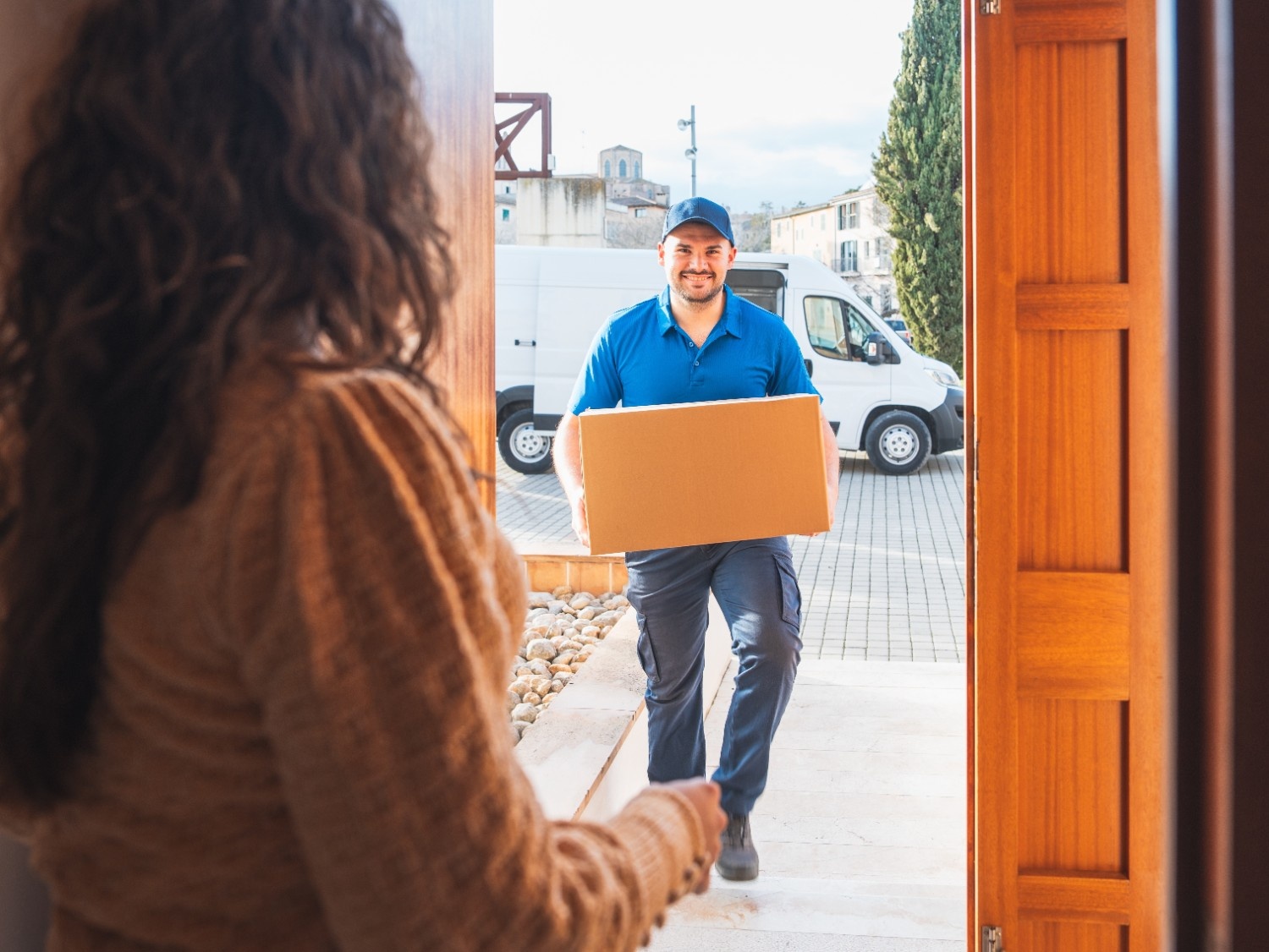 Last-Mile Delivery in Australia: Navigating E-commerce Growth and Logistics Complexities with AI